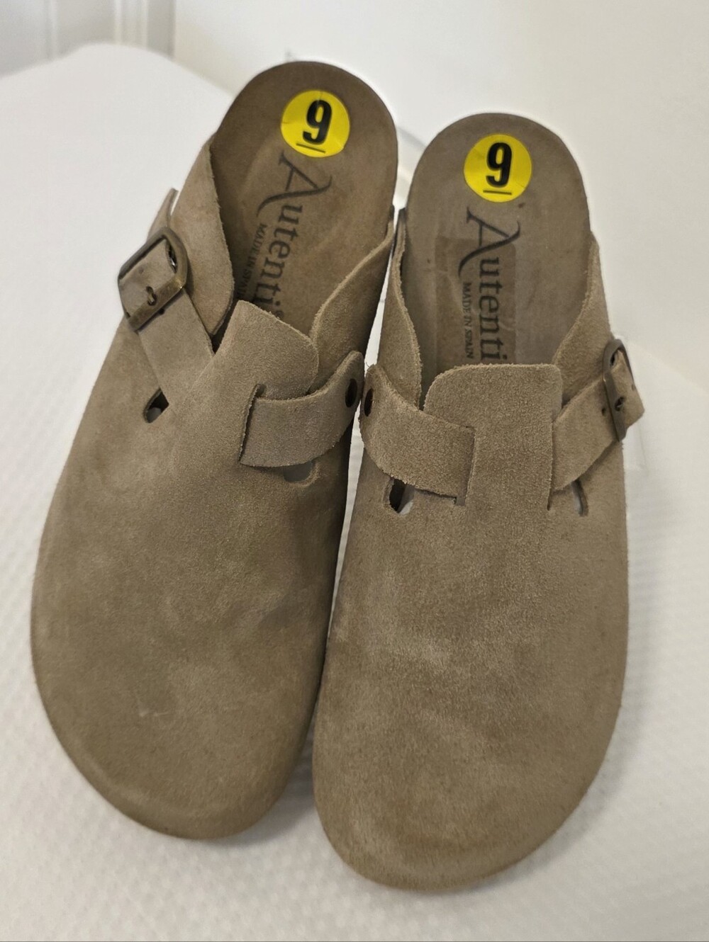 Autenti Beige Suede Slip-On Clogs with Adjustable Buckle Size 9/40, Casual